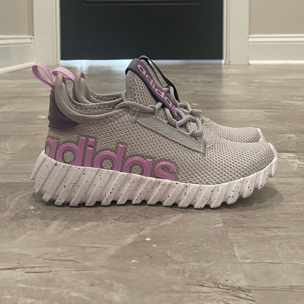 NEW Adidas Kids Sneakers in Gray and Pink